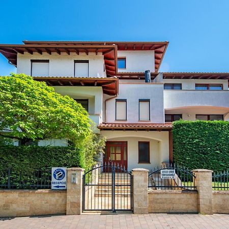 Sekli Apartman Balatonlelle Buitenkant foto